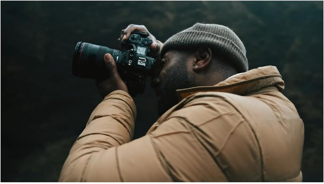 image:imageCanon EOS R5 C RF24105mm F4 L is USM Lens Kit 8K60P FF Sensor Pro CinemaPhoto Camera RF Mount Internal RAW 8K HDMI RAW Out 4K2K Oversampling Compact Lightweight Design Dual Pixel CMOS AF24105mm f4 Kit